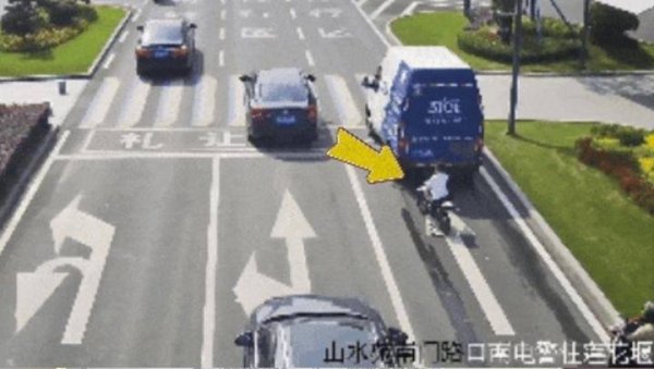 新华视点｜“迷你摩托”走红  安全谁来守护
